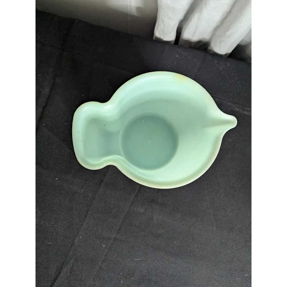 vintage Tupperware 40oz millionaire lime milk pitcher creamer 131-2 USA made‎